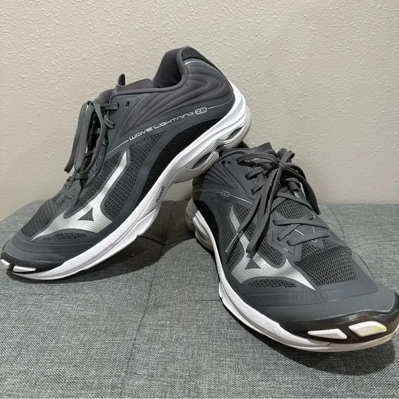 Mizuno Wave Lightning Z6 Women’s Shoes