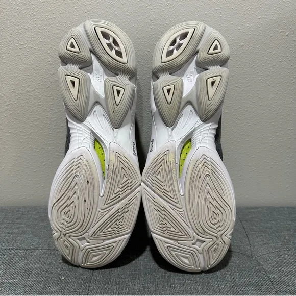 Mizuno Wave Lightning Z6 Women’s Shoes