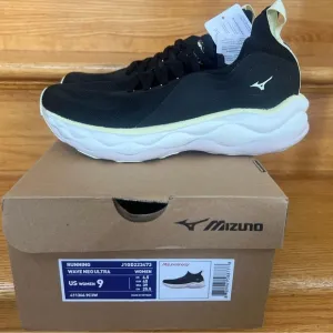 Mizuno Women’s Black Running Shoes