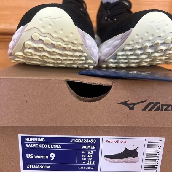 Mizuno Women’s Black Running Shoes