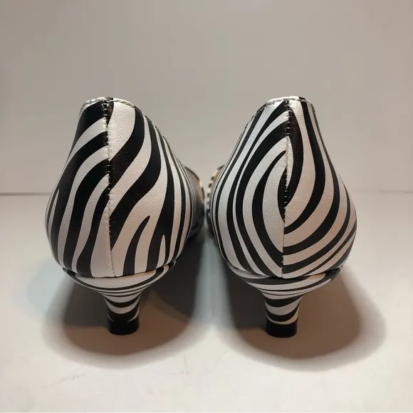MODENCOCO Shoes Black &amp; White Zebra Print Women’s Size 7. New.