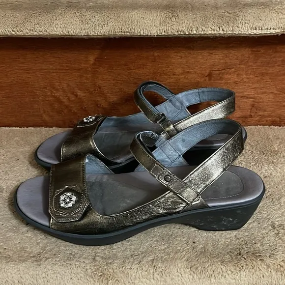 NAOT Women’s Leather Shoes/ Sandlas Size 41/ 10.4 U.S. In Great Condition