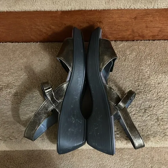 NAOT Women’s Leather Shoes/ Sandlas Size 41/ 10.4 U.S. In Great Condition