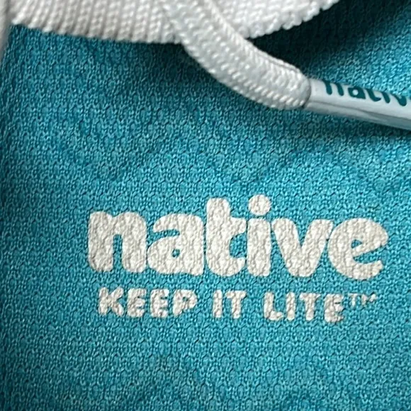 Native Shoes Men’s US 11.5 white Sneakers Water Shoes Lace Up Stretchy Knit