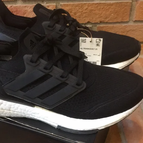 New! Adidas Men’s Ultraboost 21 Black Primeknit Running Shoes size 8.5