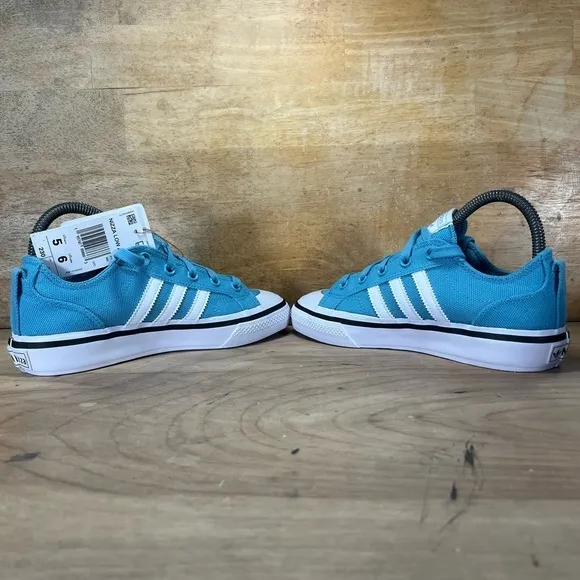 NEW Adidas Nizza Low ADV Womens Size 6 Shoes Sneakers Preloved Blue HP9081