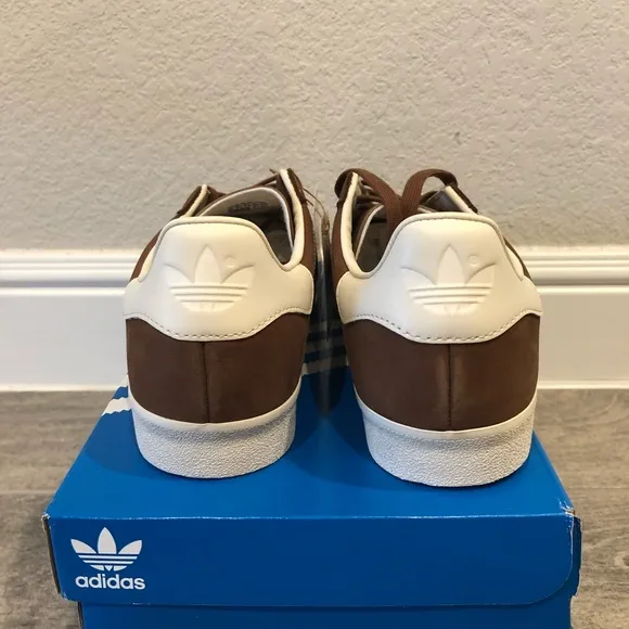 New Adidas Original Gazelle 85 Low Sneakers Brown White Men’s Shoes Multi Sizes