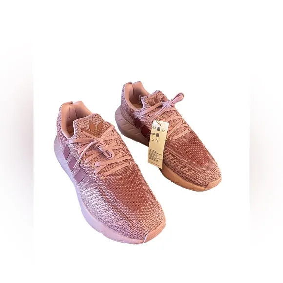 New Adidas Swift Run 22 W size 8.5 purple mauve Women’s Running Athletic Shoes
