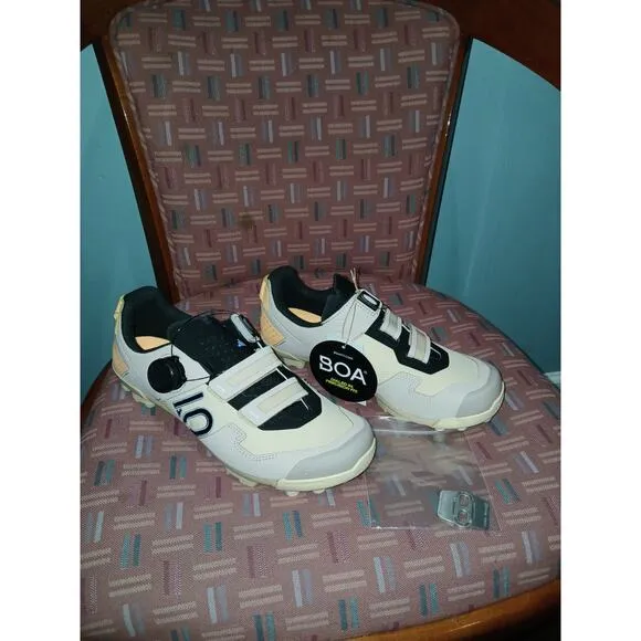 New Adidas Women’s Sz 7.5 Five Ten Kestrel BOA Mountain Bike Shoes Sand HQ6032