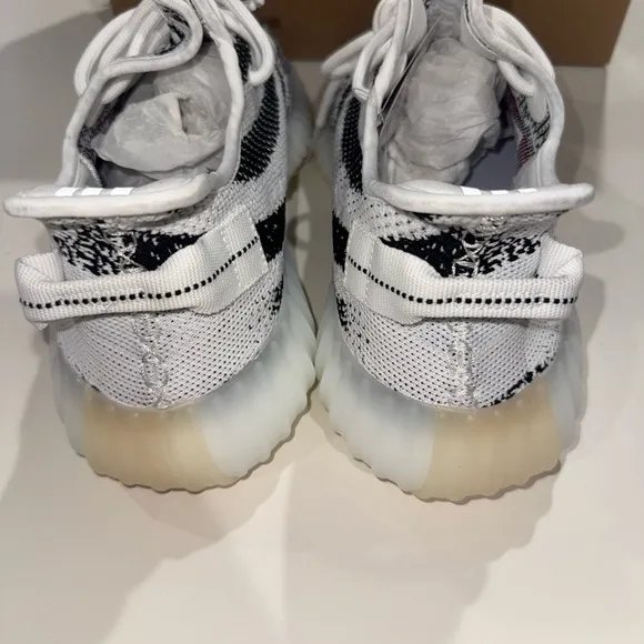New adidas Yeezys 350 v2 boost zebra black white mens size 8.5 shoes
