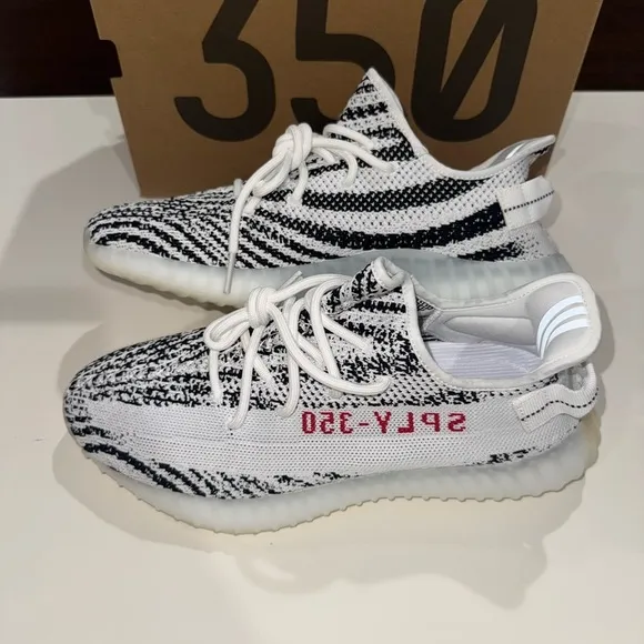 New adidas Yeezys 350 v2 boost zebra black white mens size 8.5 shoes