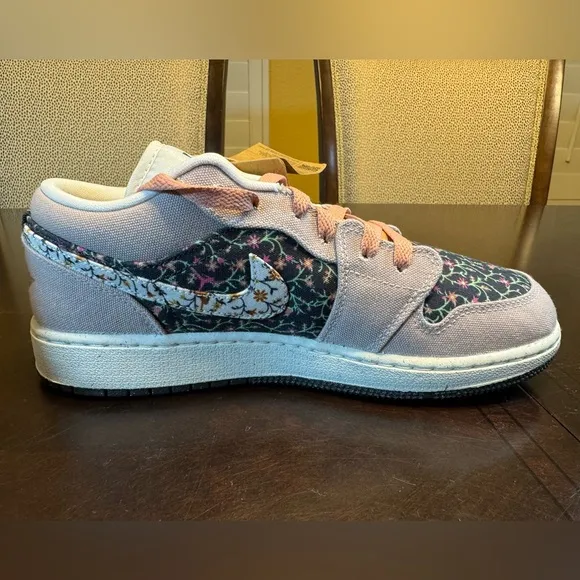 New Air Jordan 1 Low Floral Sneaker Shoes Size 6Y