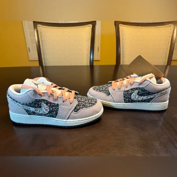 New Air Jordan 1 Low Floral Sneaker Shoes Size 6Y