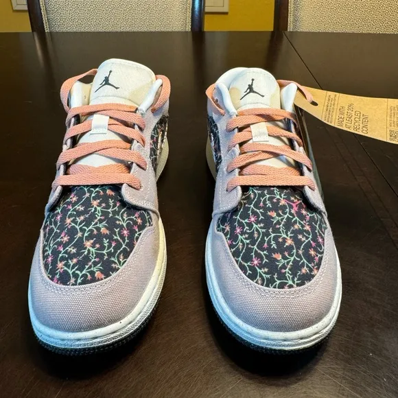 New Air Jordan 1 Low Floral Sneaker Shoes Size 6Y