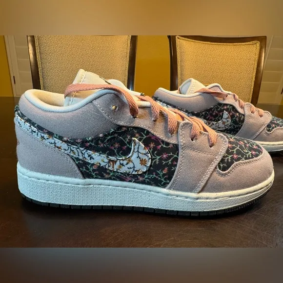 New Air Jordan 1 Low Floral Sneaker Shoes Size 6Y