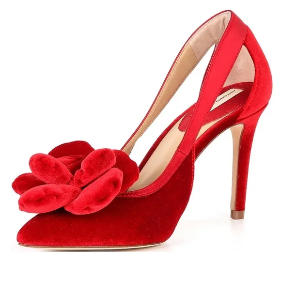 🌸NEW ANTONIO MELANI RED VELVET WOMEN’S SHOES 👠 Size 8 WOTH BOX.