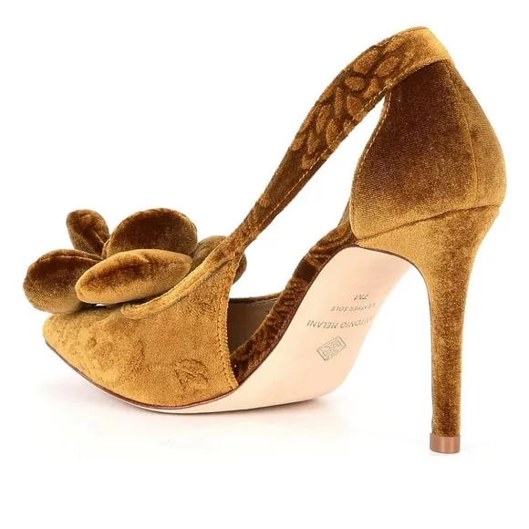 🌸NEW ANTONIO MELANI VELVET Women’s Shoes Size 8 With Box.