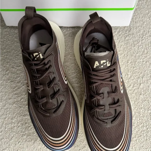 NEW| APL Women’s Streamline