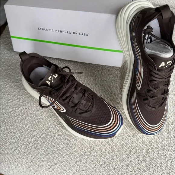 NEW| APL Women’s Streamline
