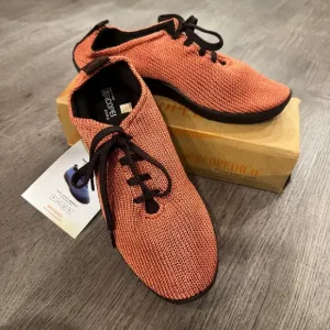 NEW ARCOPEDICO Knit Tennis Shoes in Brick Size 41 (9.5/10)