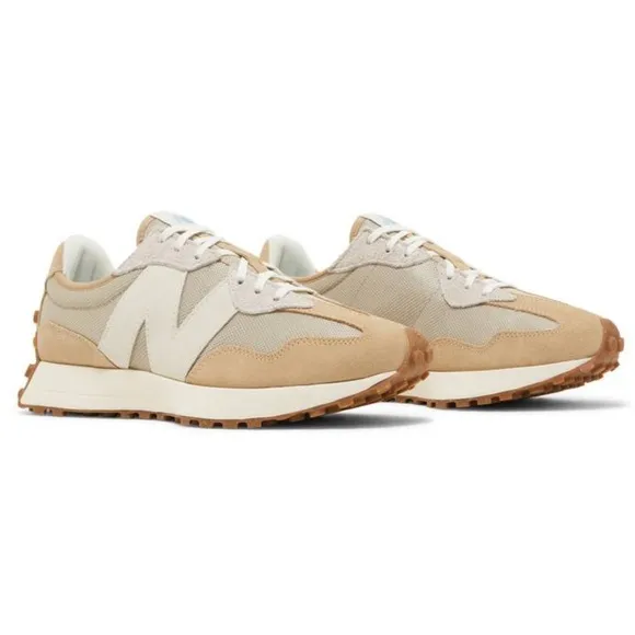 New Balance 327 Unisex Women 9.5 / Men 8 Casual Sneakers Shoes Moonbeam Tan NEW