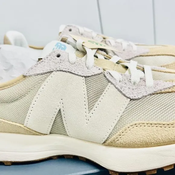 New Balance 327 Unisex Women 9.5 / Men 8 Casual Sneakers Shoes Moonbeam Tan NEW