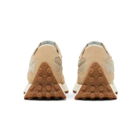 New Balance 327 Unisex Women 9.5 / Men 8 Casual Sneakers Shoes Moonbeam Tan NEW