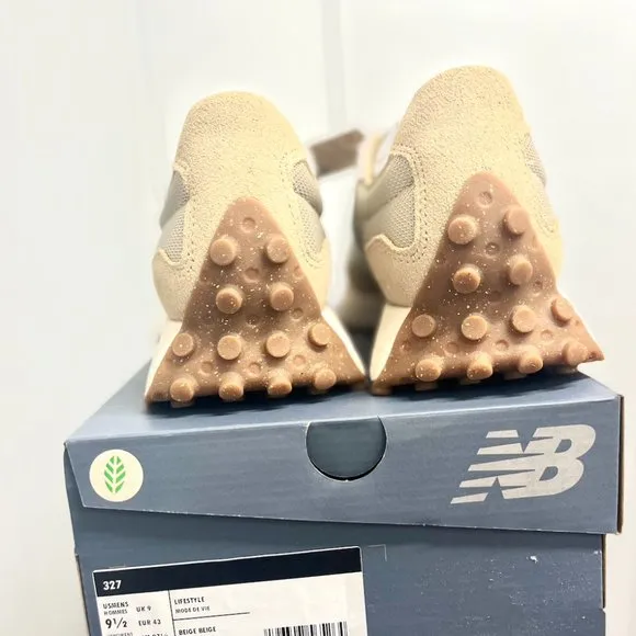 New Balance 327 Unisex Women 9.5 / Men 8 Casual Sneakers Shoes Moonbeam Tan NEW