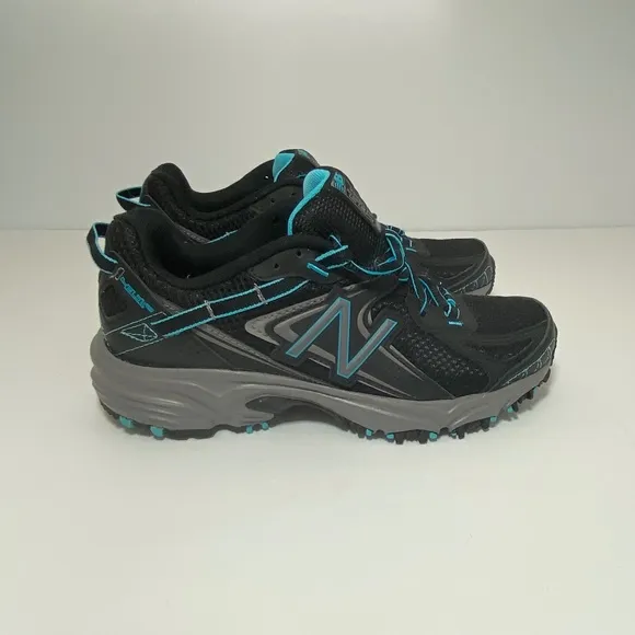New Balance 411 V2 All Terrain Trail Women's Running Shoes Size: 5.5