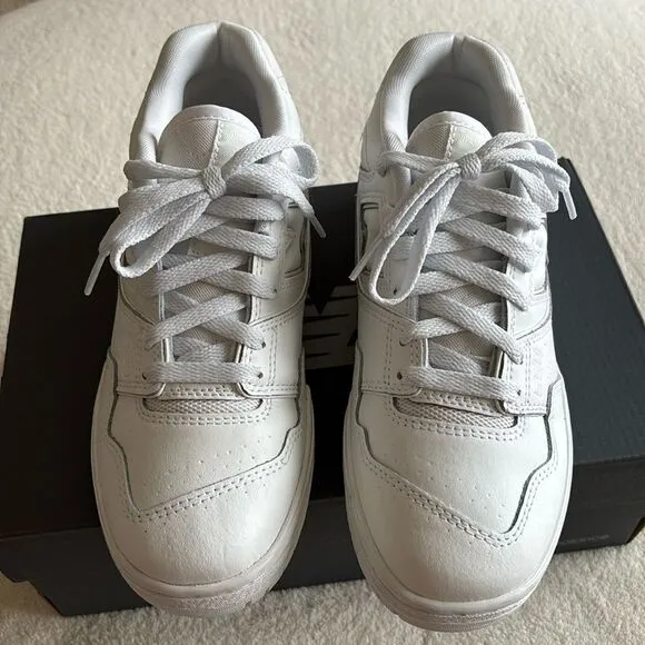 New Balance 550 Women’s white size 8.5