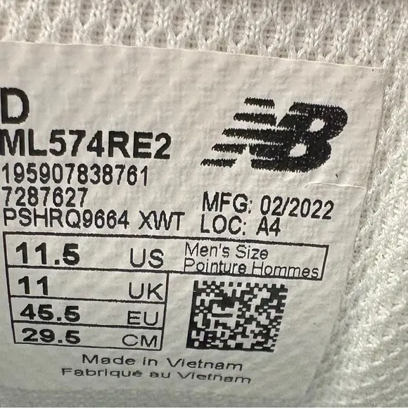 New Balance 574 Navy  Men’s Size 11.5 ML574RE2