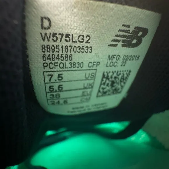 New Balance 575v2 Comfort Ride Teal Sneaker Shoes Women’s Size 7.5