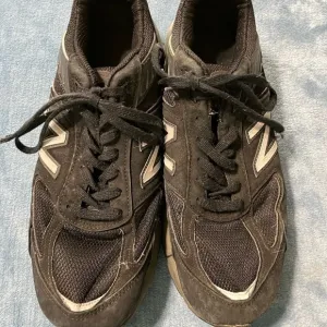 New Balance 990v5 M990BK5 Mens Black Lace Up Low Top Running Shoes Size US 12