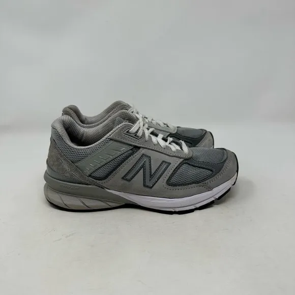 New Balance 990V5. Women’s 6.