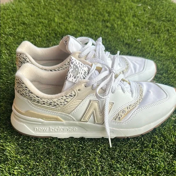 New Balance 997H Animal Print Women’s Shoes Size 9 *like new condition*