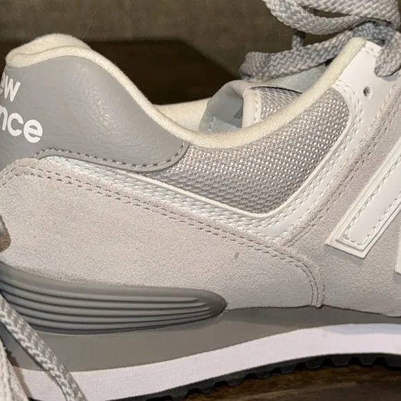 NEW BALANCE Classic 574 ML574RC2 Gray/White Athletic Core Sneakers/Shoes Men 8.5