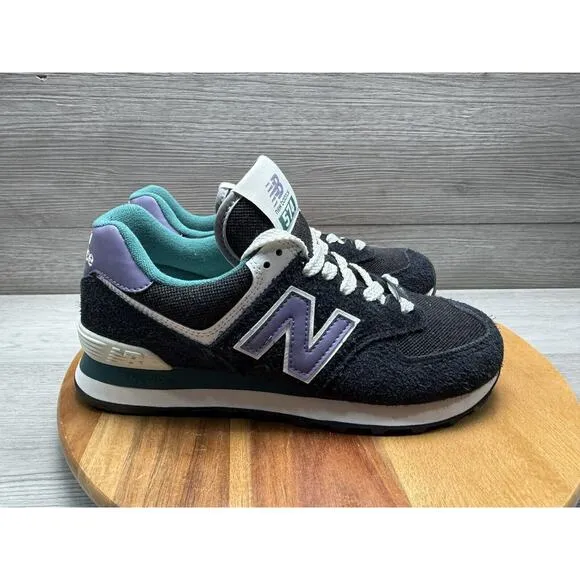 New Balance Classics U574v2 Women’s Size 6.5 Black/Blue