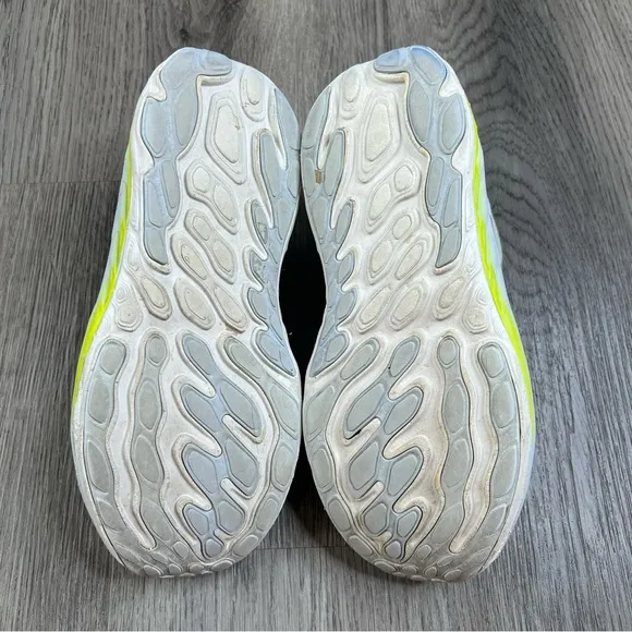 New Balance FF X Vongo v6 Women’s size 8 Running Shoes Ice Blue thirty Watt