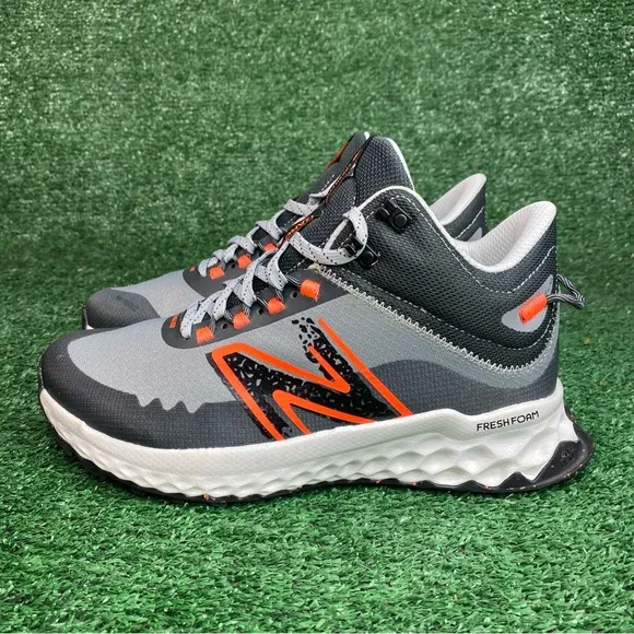 New Balance Fresh Foam Garoe Mid Trail Shoes Women’s 8.5 4E Wide - NEW