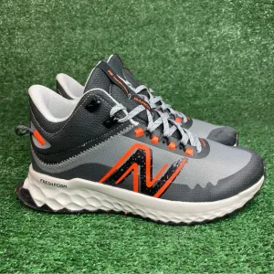 New Balance Fresh Foam Garoe Mid Trail Shoes Women’s 8.5 4E Wide - NEW