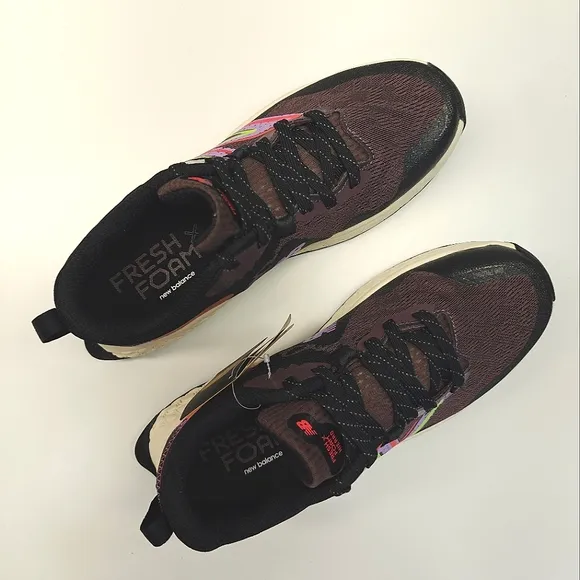 New Balance Fresh Foam Hierro V7 GTX Megagrip Trail Running Sneakers Women's 9.5