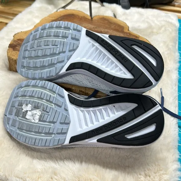 New‎ Balance Fuel Cell Impulse White, Navy Blue, and a bit of Purple women’s 7.5