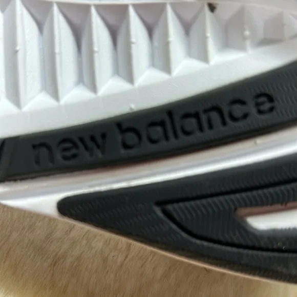 New‎ Balance Fuel Cell Impulse White, Navy Blue, and a bit of Purple women’s 7.5