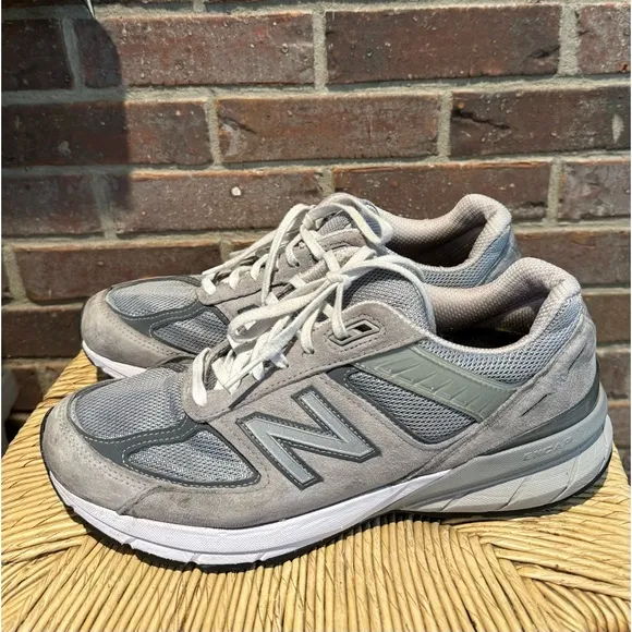 New Balance Men’s 990v5 Size 10.5