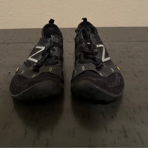 New Balance Minimus Men’s Black Trail Shoes