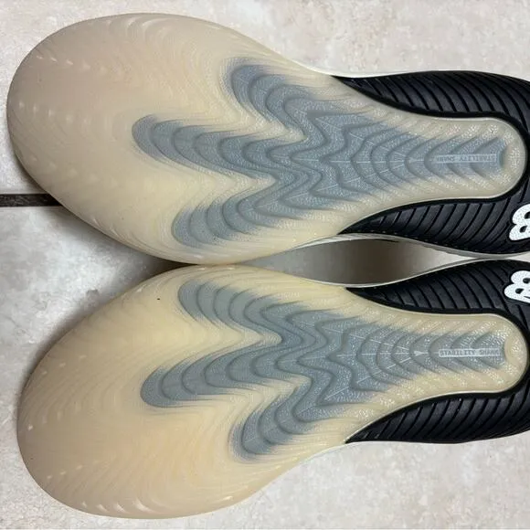 New Balance Tennis-Hard Court Fuel Cell 996v5 Men’s 9 White Shoes MCH996S5 NEW