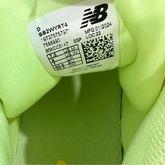 New Balance TWO WXY v4 lemon zest basketball shoes