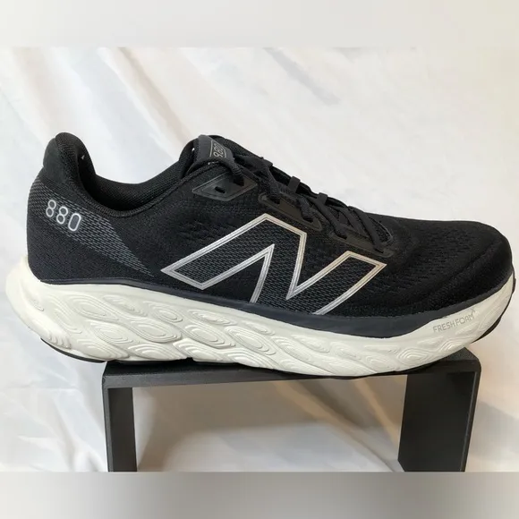 New Balance Unisex Adults Fresh Foam 880 v14 Running Shoes-Size 11W, 9.5M No Box