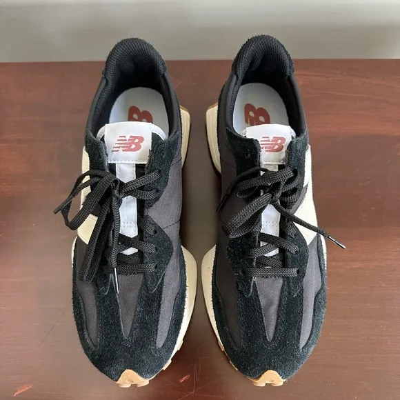 New Balance Women’s 327 Shoes
