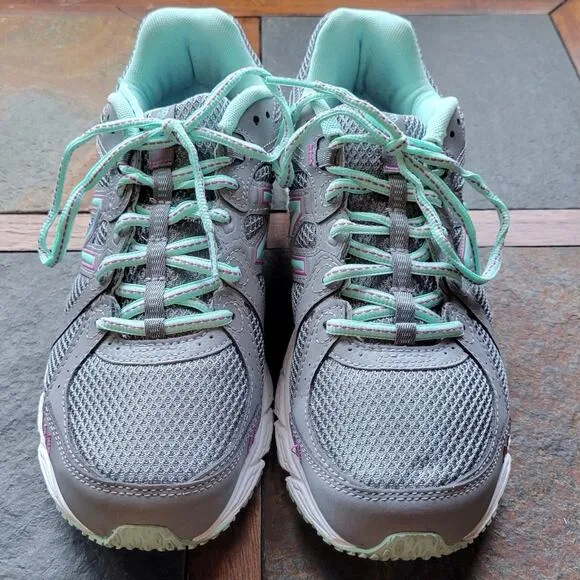 New Balance Women’s 402 V1 Running Shoes